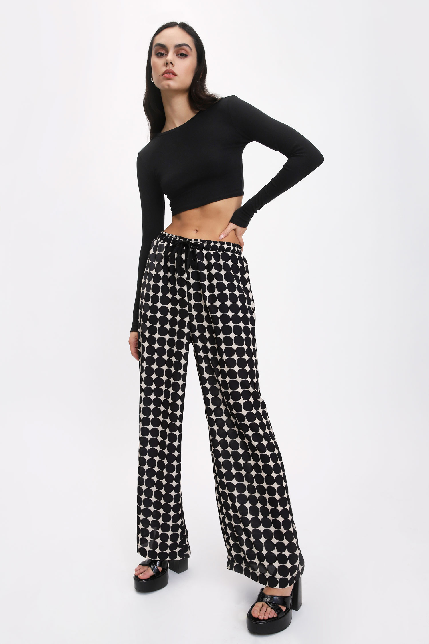 02908_P0IZAV4000_01_IF