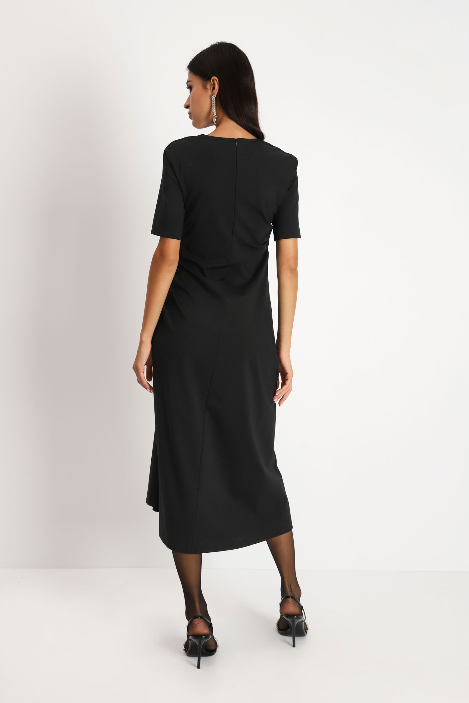 01900_ACV0EEE_01_IL_1