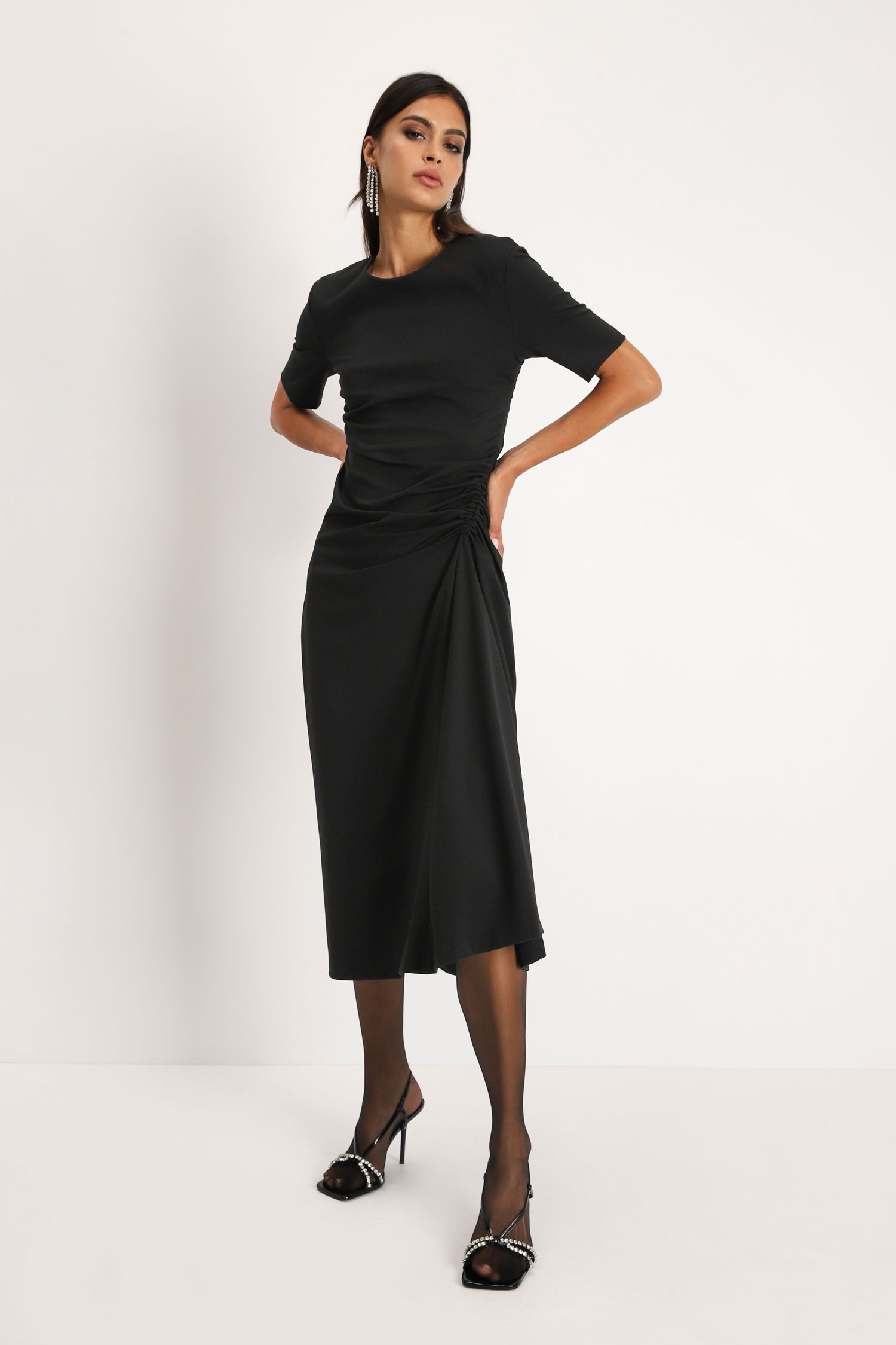 01900_ACV0EEE_01_IR_1